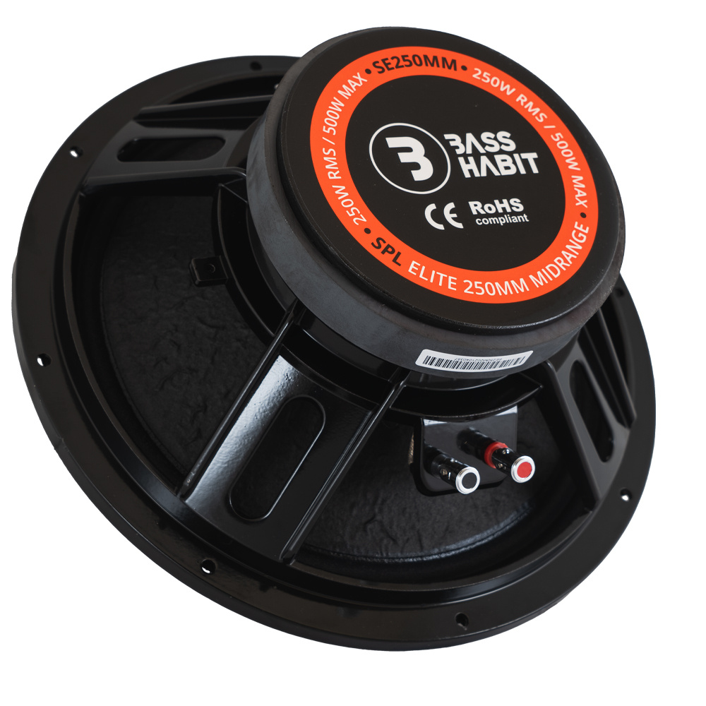 En högtalare från Bass Habit, modell SE250M, designad för midrange-ljud.