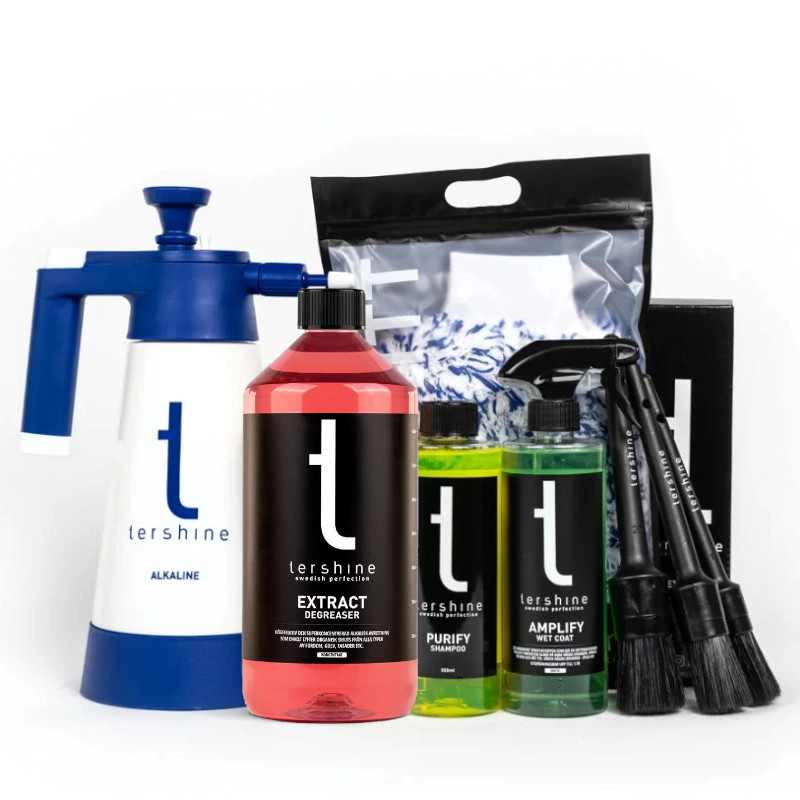 Produkten innehåller rengöringsmedel och borstar för husbil och husvagn.