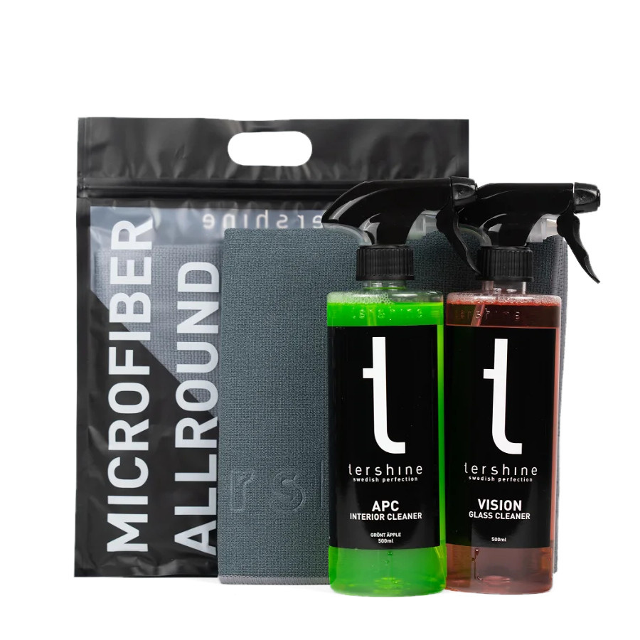 Rengöringspaket med medel för interiör och glas samt mikrofiberduk.