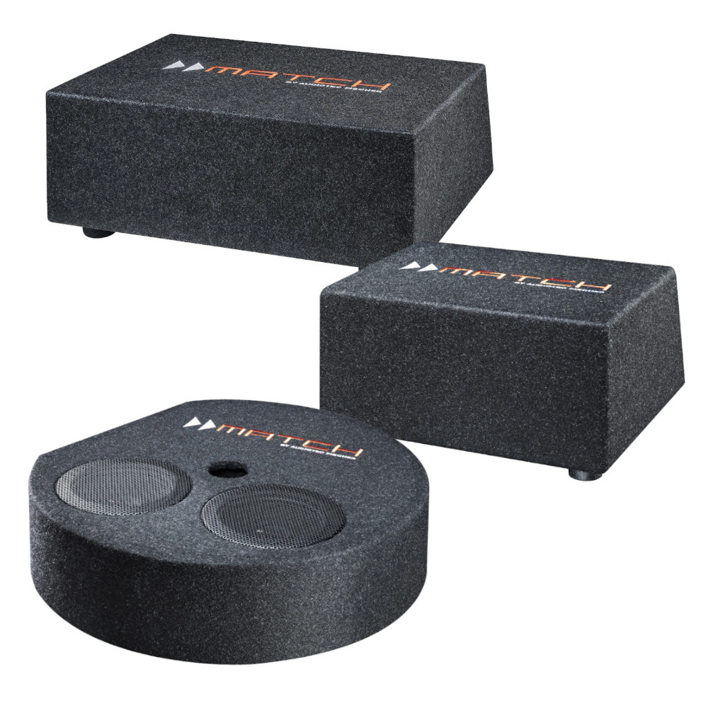 Tre högtalarkabiner i svart, designade för ljuduppgradering till Volvo 2004-2017.