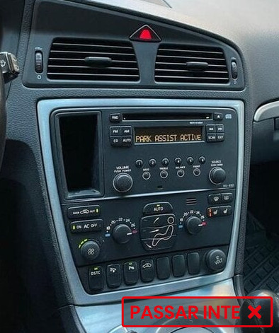 Instrumentpanel med ljud- och klimatanläggning för Volvo V70/XC70/S60.