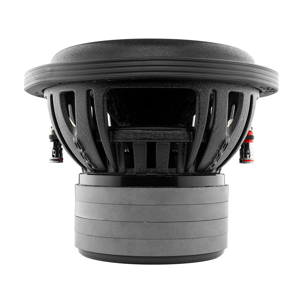 Baspaket med subwoofer, robust design och kraftfull ljudprestanda.